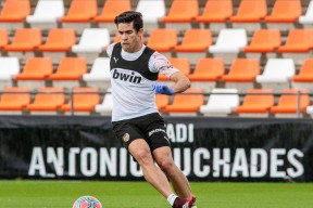 包含波士顿凯尔特人训练开放日，冲刺阶段调整名单引欢呼，西甲在即，球队文化再被提及的词条