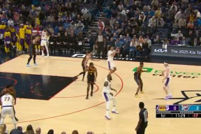 俄克拉荷马雷霆迎CBA季后赛关键赛；集结日更衣室发声；话题不断；年轻球员得到机会的简单介绍