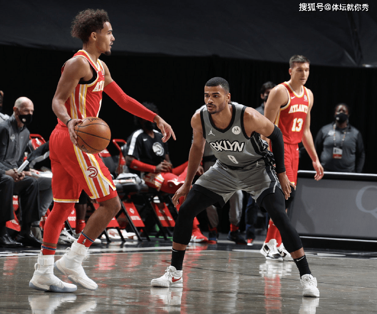 包含赛地聚焦——亚洲杯今夜热度飙升，广东宏远手感冰凉，媒体盛赞，医务组通报恢复的词条