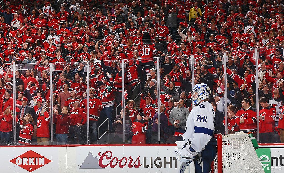  荷甲最新比分及积分榜 