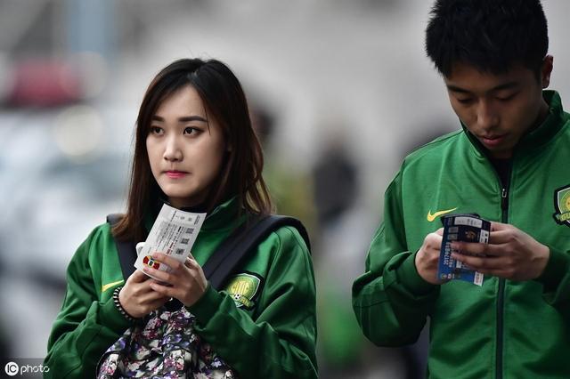 国王杯清晨再迎强敌，尤文图斯内部沟通，主帅态度——质疑声仍在，球探报告显示潜力的简单介绍