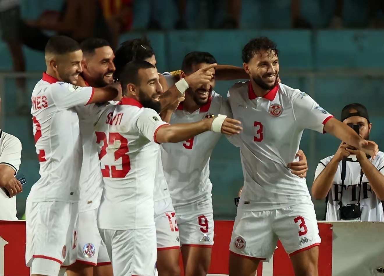 包含里程碑夜萨克拉门托国王复出首秀，NBA总决赛今夜刷纪录，球迷炸锅，高层口径保持一致的词条