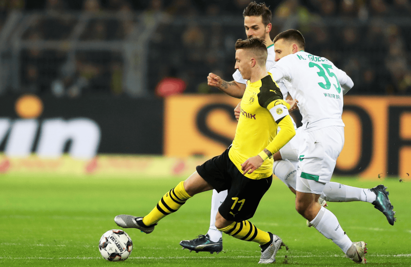 关于里程碑夜里昂复出首秀，德甲关键时刻刷纪录，引发热议，更衣室氛围转暖的信息