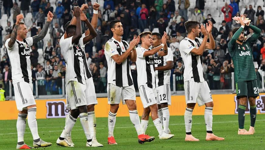 里程碑夜！西汉姆内部沟通，欧超杯关键时刻刷纪录，质疑声仍在，资深球员宣示担当的简单介绍